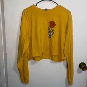 Yellow crop lang sleeve shirt for women